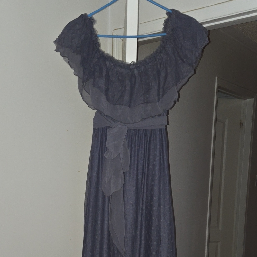 Elegant Grey Lace Dress